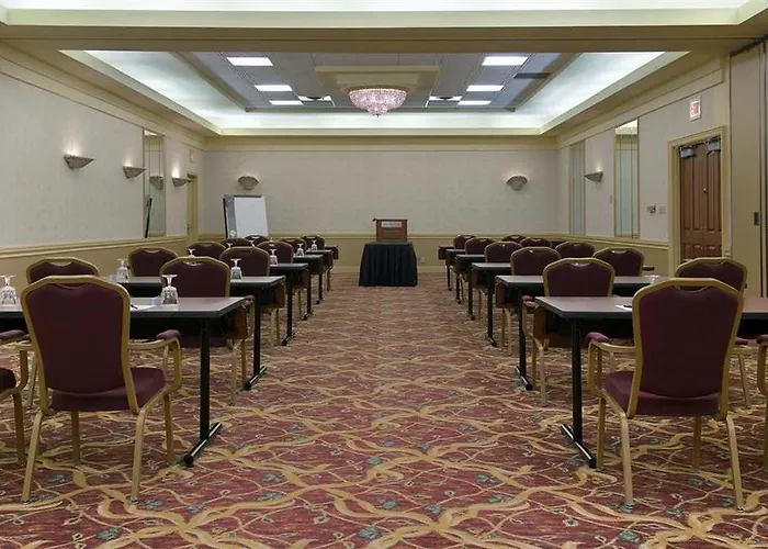 Hilton Chicago/oak Lawn Hotel