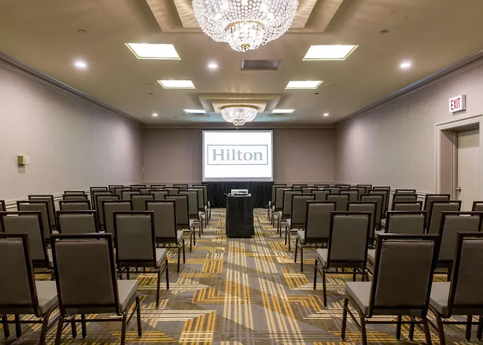 Hilton Chicago/oak Lawn Hotel 3*