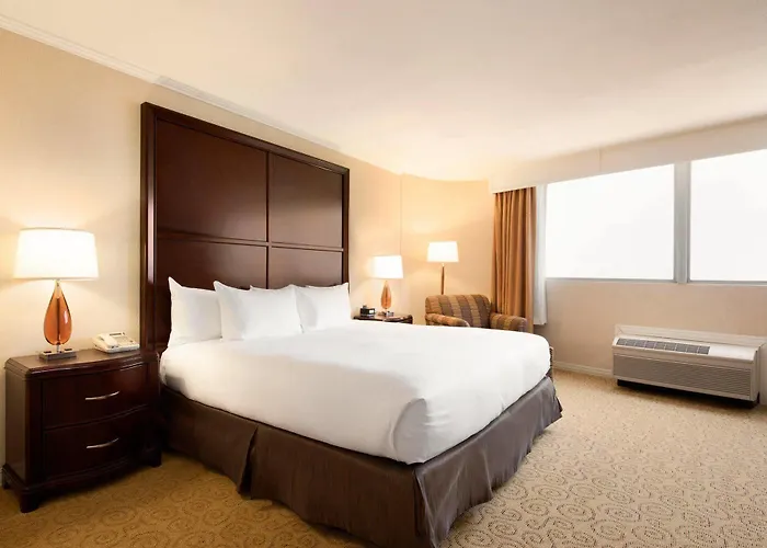 Hilton Chicago/oak Lawn Hotel 3*