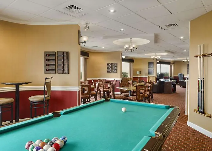 Hilton Chicago/oak Lawn Hotel 3*